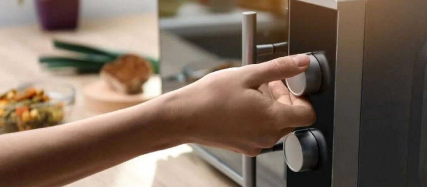 Οι 6+1 τροφές που είναι επικίνδυνο να ξαναζεσταθούν